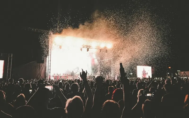 Show com luzes no palco